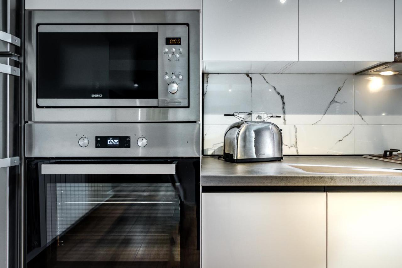 Modern Apartment In Old Tbilisi Buitenkant foto